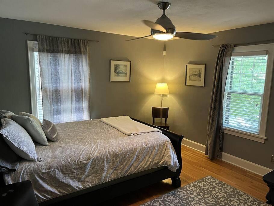 Historic Twin Tudors Inn Sioux Falls Bagian luar foto