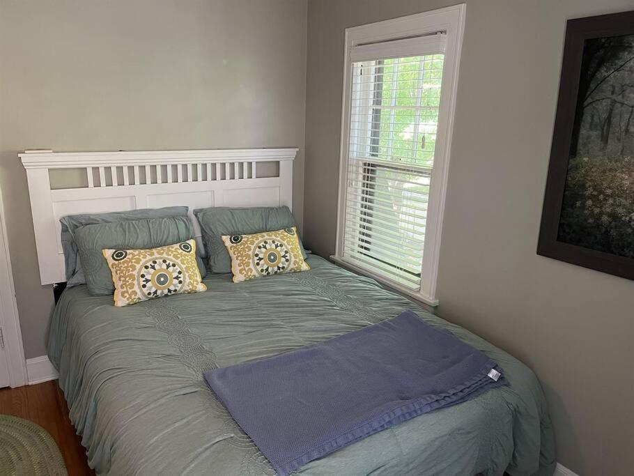 Historic Twin Tudors Inn Sioux Falls Bagian luar foto